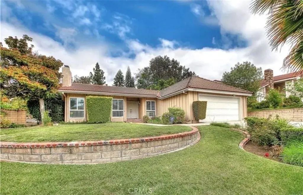 2543 Farview, Fullerton