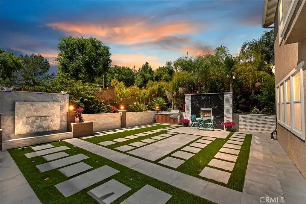 8851 Soothing Court, Corona