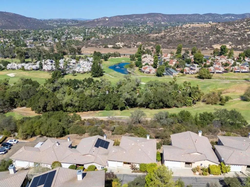 15615 Vista Vicente 26, Ramona