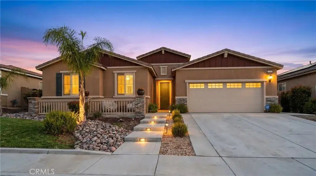 35111 Tavel, Winchester