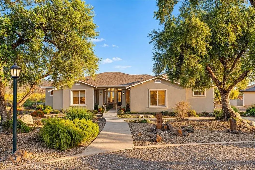 108 Manzanella Ct, Oroville