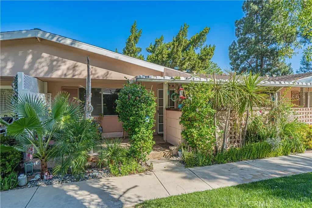 19228 Avenue Of The Oaks, Newhall