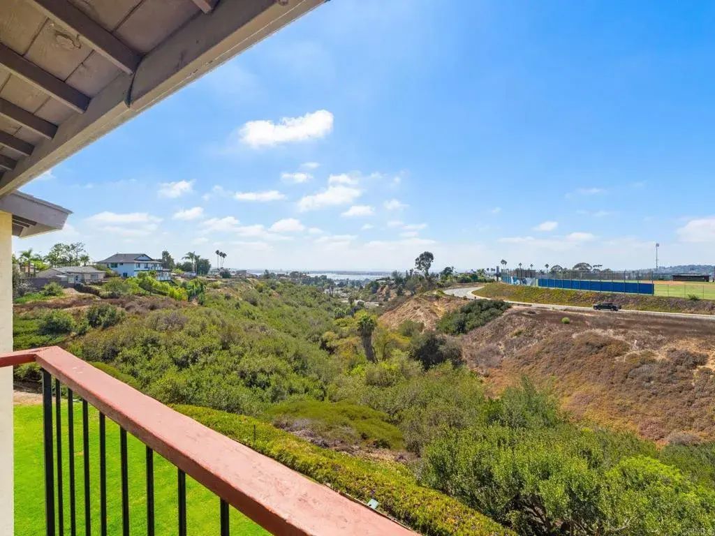 3658 Clairemont Drive 3c, San Diego