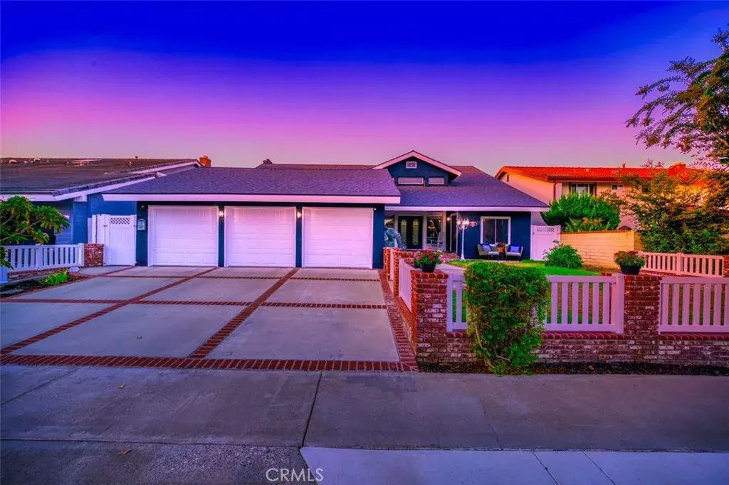 1828 Kinglet Court, Costa Mesa