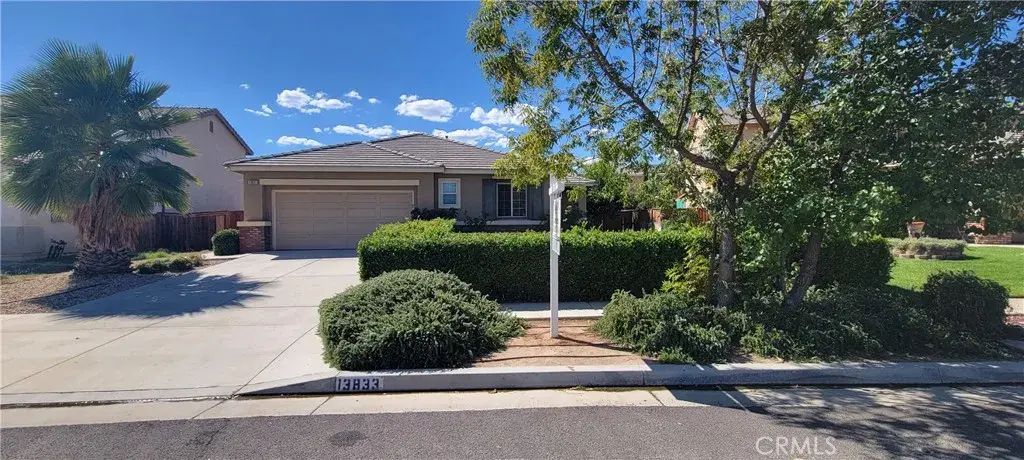 13833 Grant Way, Oak Hills