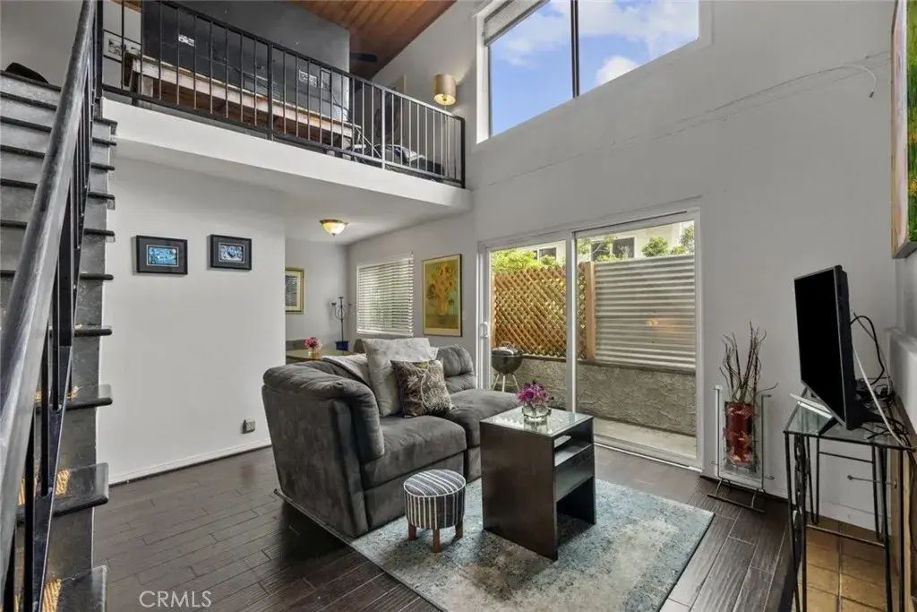 3988 Beethoven Street 9, Los Angeles