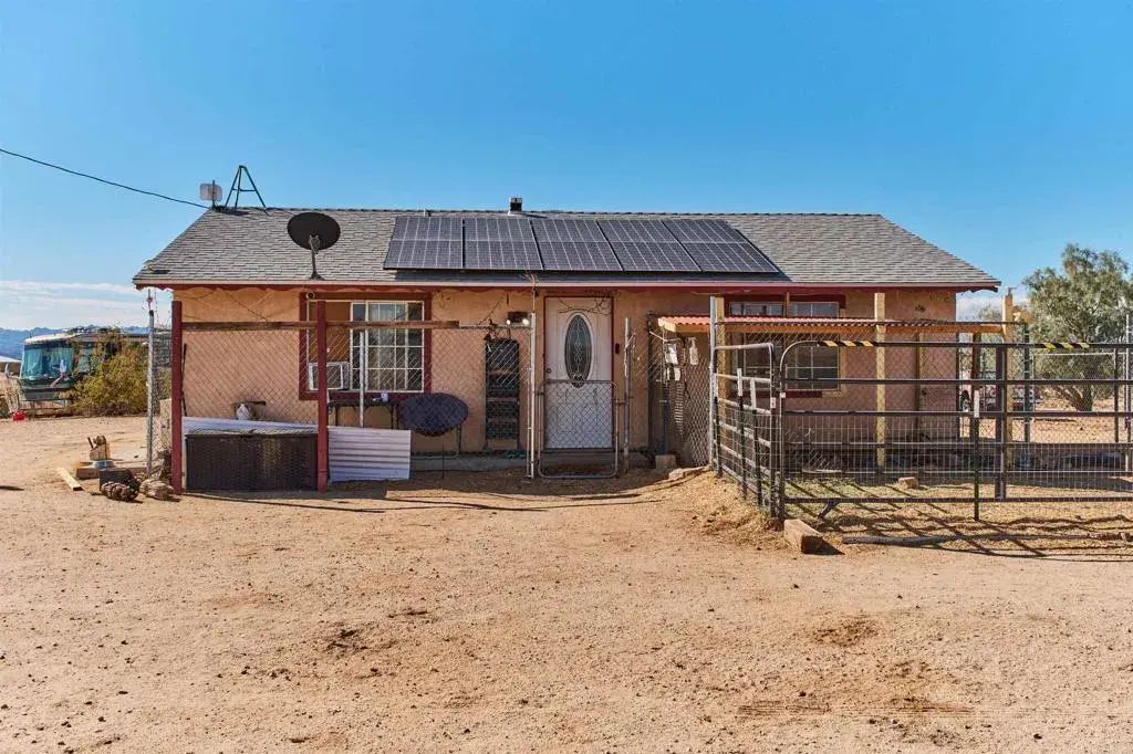 65337 Hoover Road, Joshua Tree