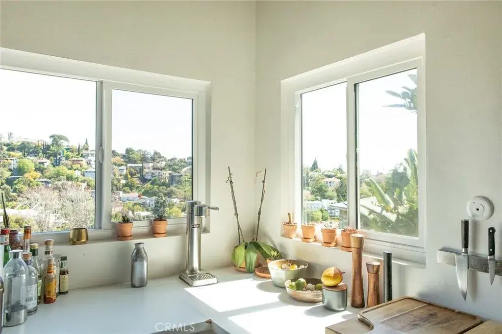 1678 Rotary Drive, Los Angeles