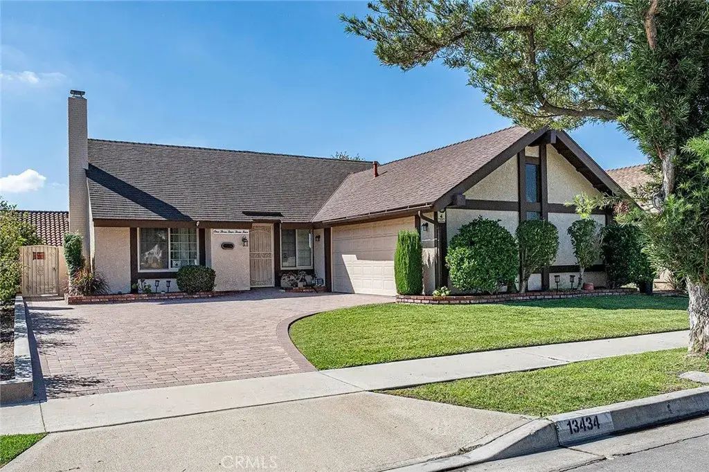 13434 Reva Circle, Cerritos