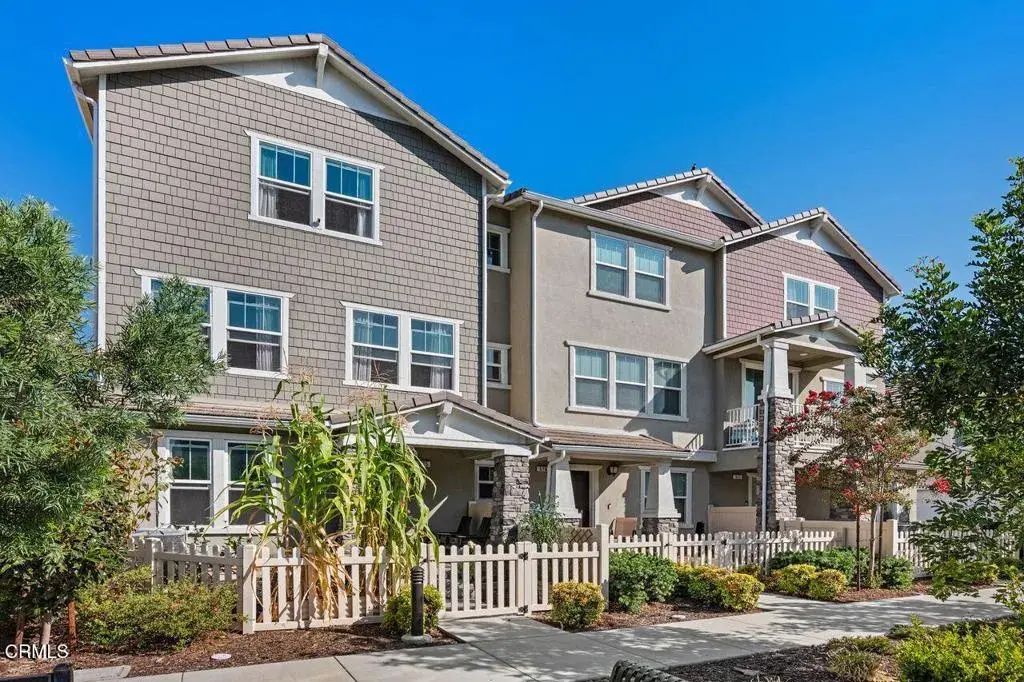 525 Coconut Lane, Fillmore