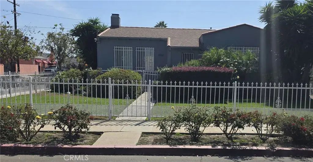 1902 W 65th, Los Angeles