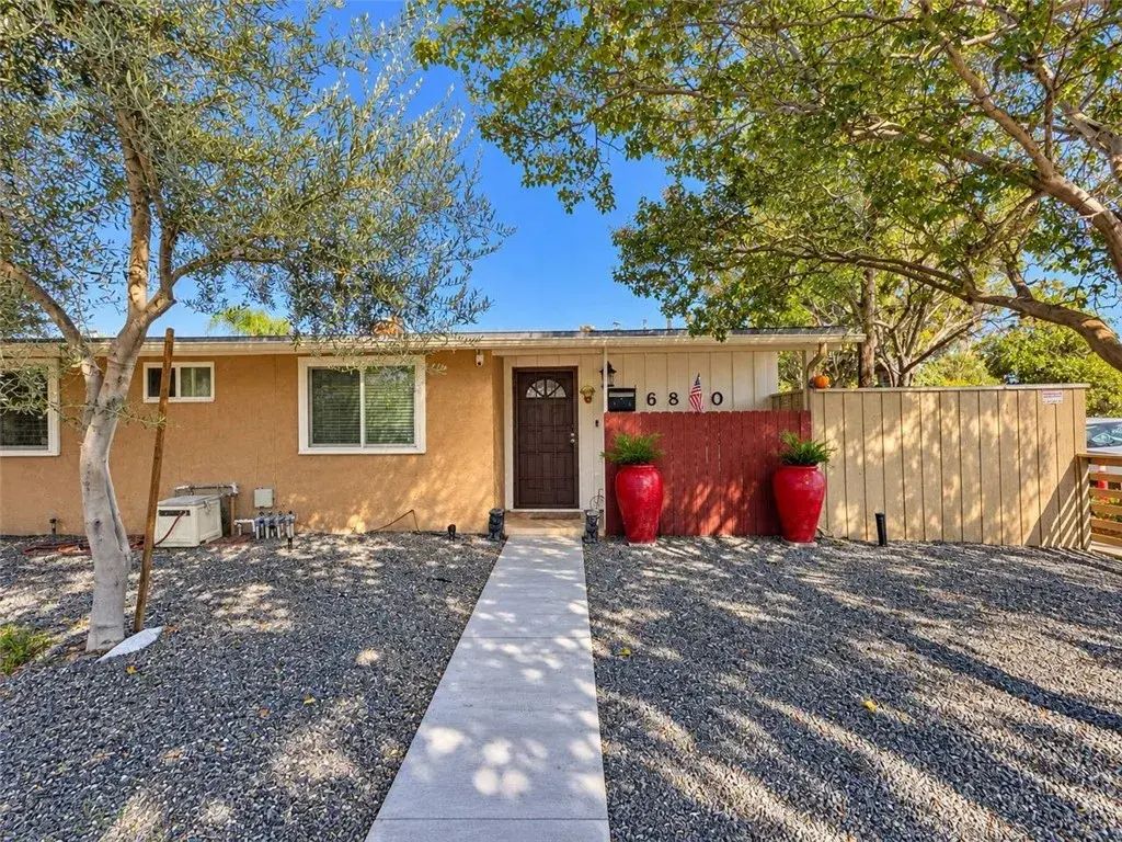 6830 Sylvia Avenue, Reseda
