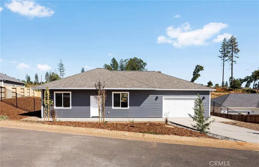 5826 Golden Oaks Road, Paradise