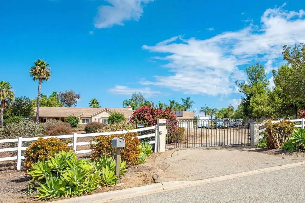 30540 Palomar Vista Dr, Valley Center