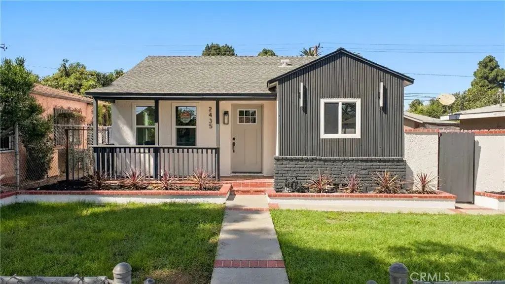 2435 Gale Ave, Long Beach
