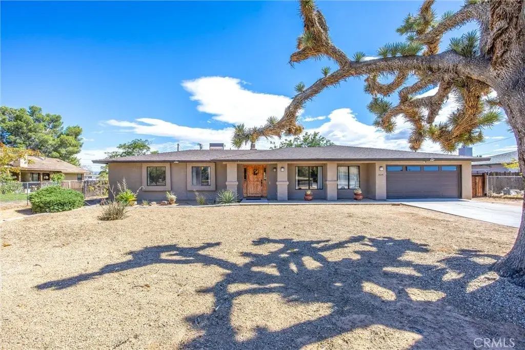 13231 Iroquois, Apple Valley