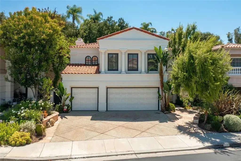 23262 Park Corniche, Calabasas