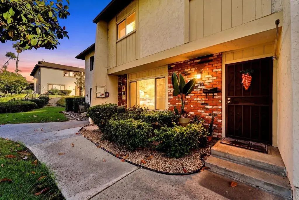 3330 Fairlomas Road, National City