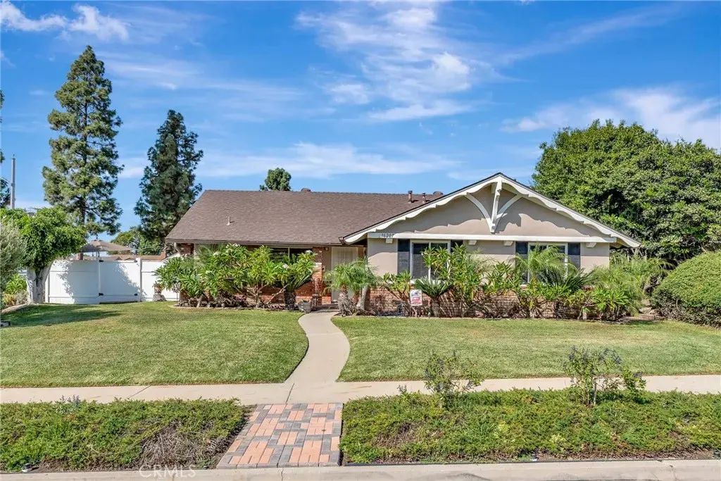 16207 Summershade, La Mirada