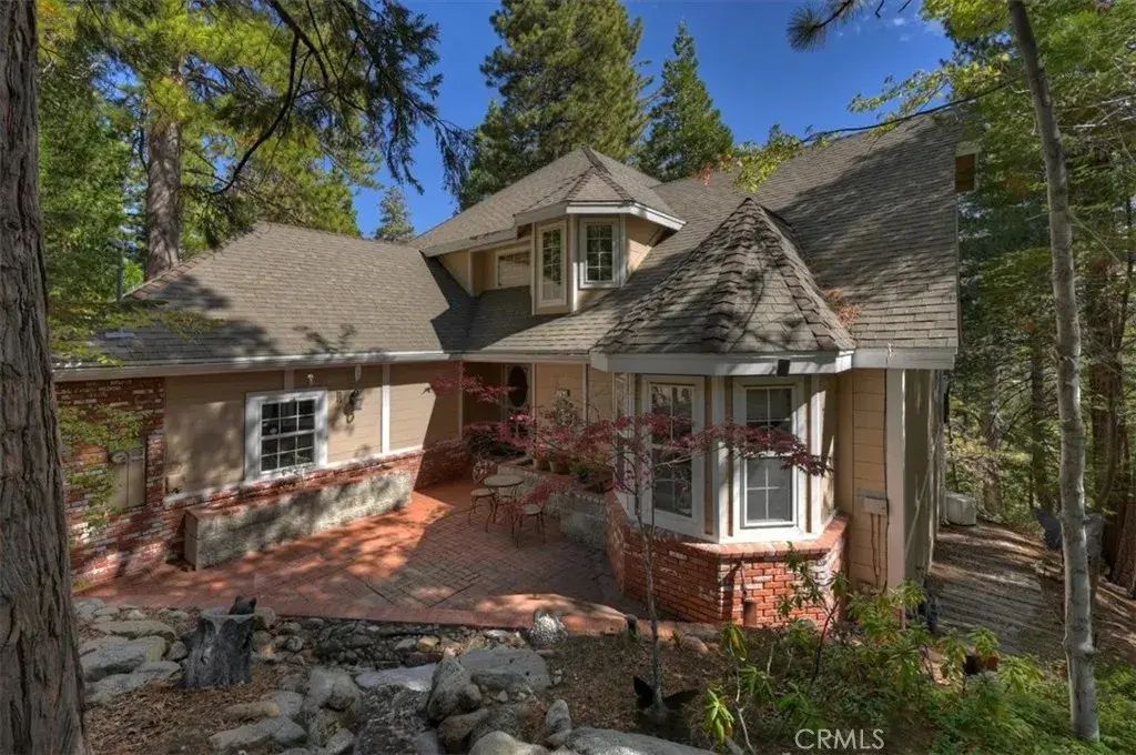 393 Brentwood, Lake Arrowhead