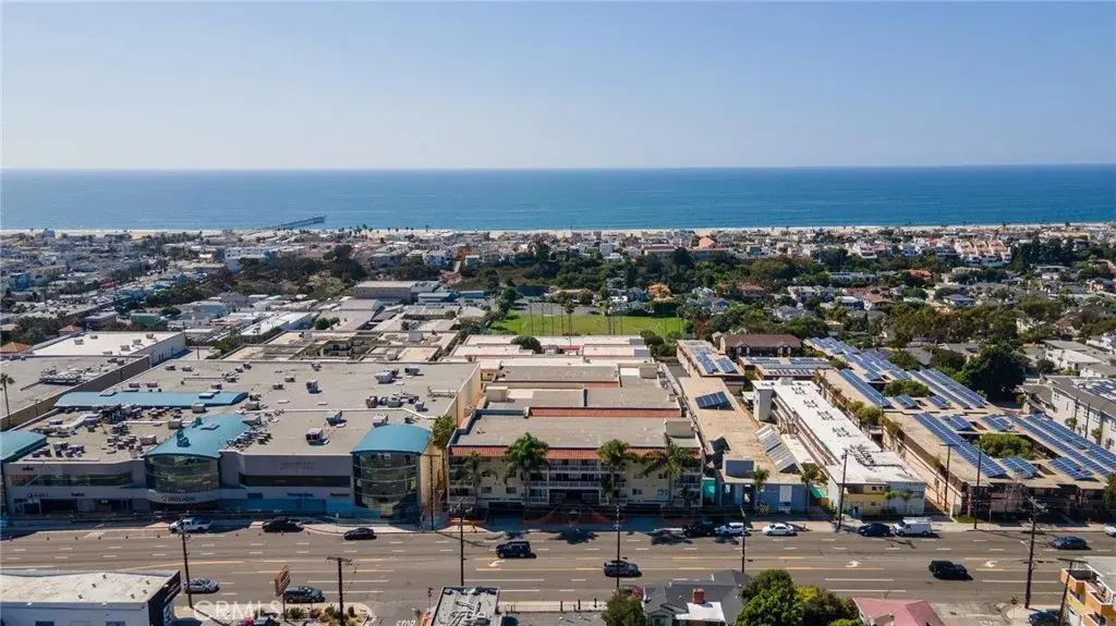 1707 Pacific Coast Highway, #413 413, Hermosa Beach