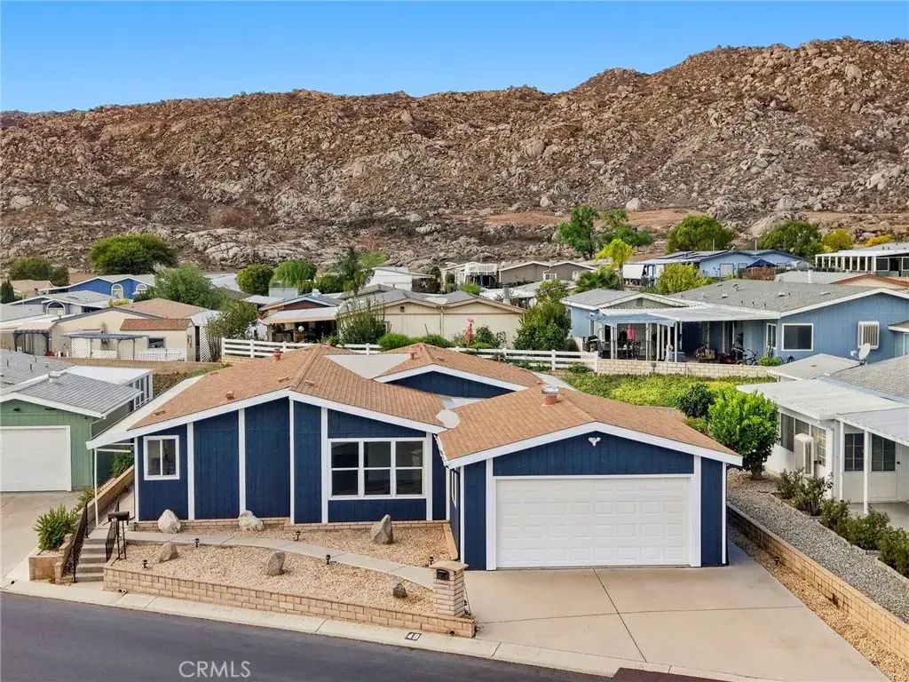 24515 California 48, Hemet
