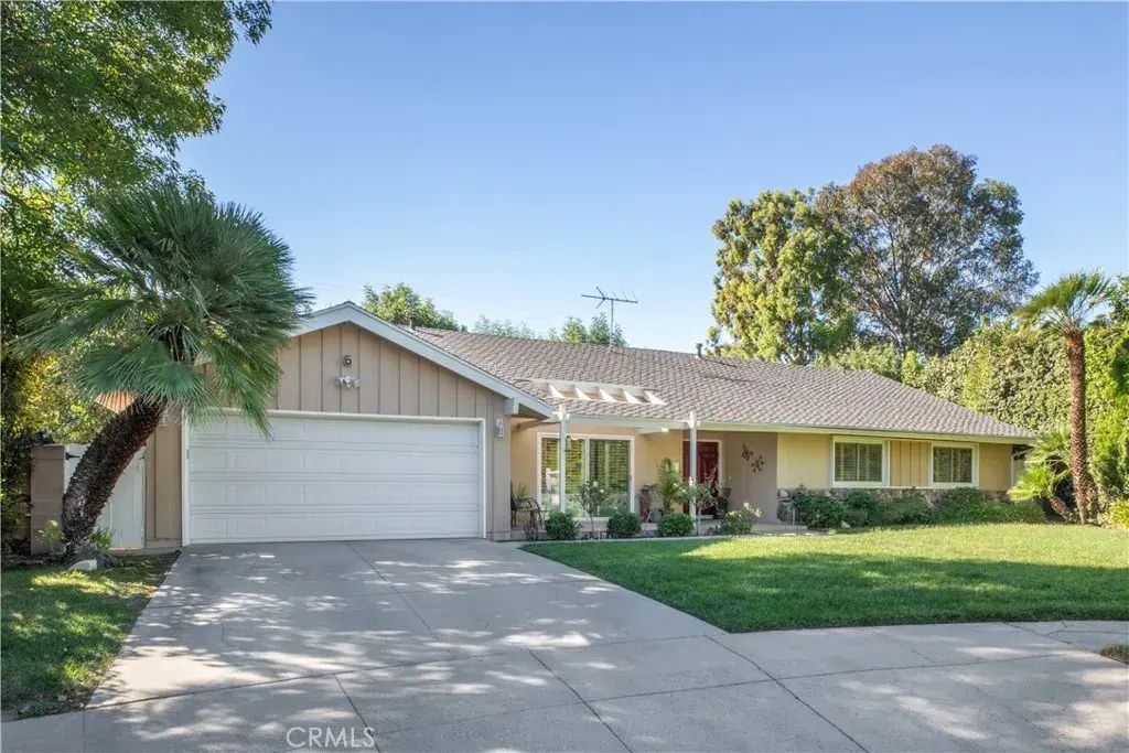 19260 Calahan Street, Northridge