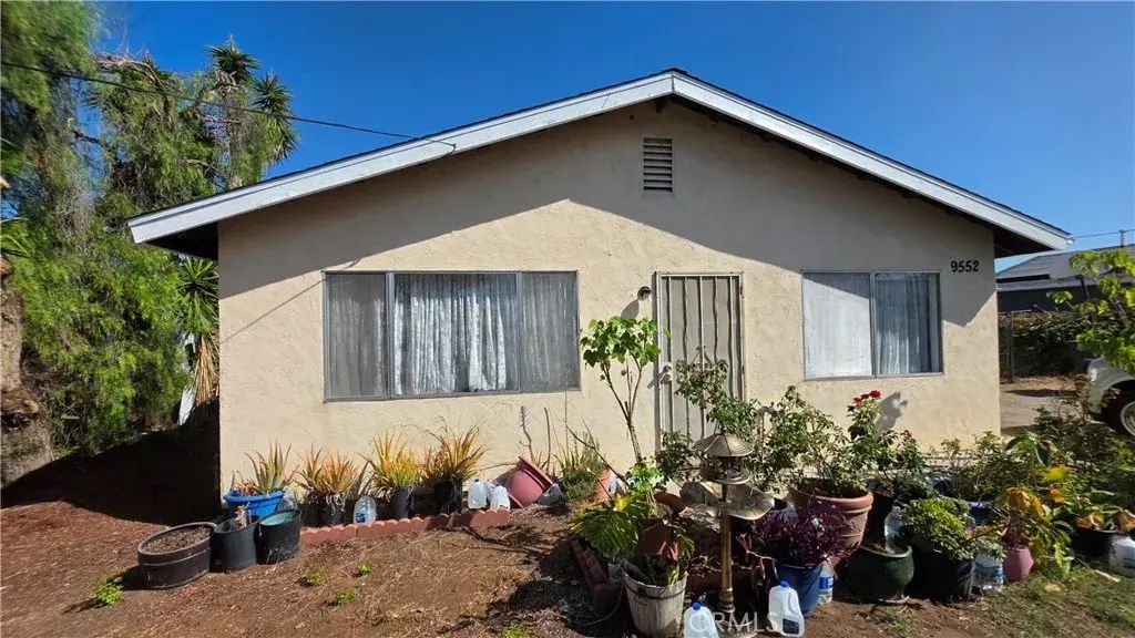 9552 Danancy Court, Spring Valley