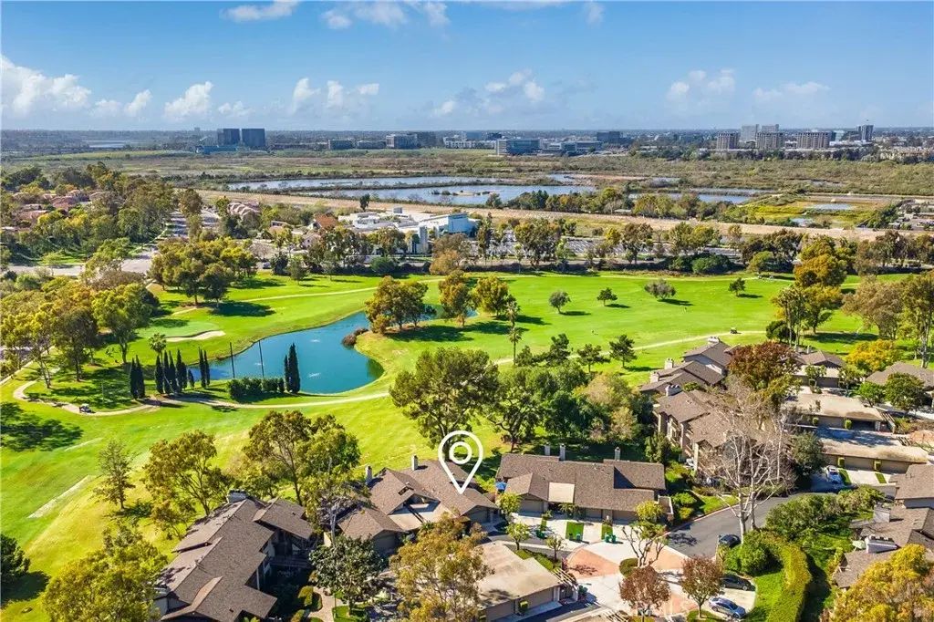 30 Arboles 34, Irvine
