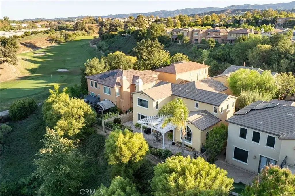 25337 Los Arqueros Drive, Valencia