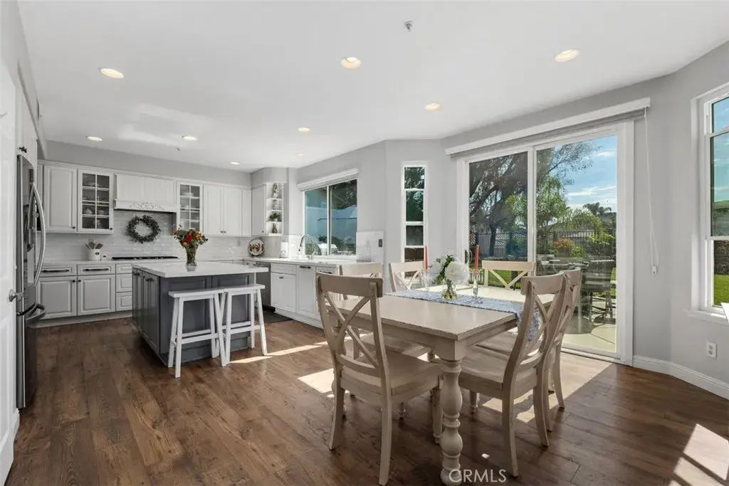 3202 Legendario, San Clemente