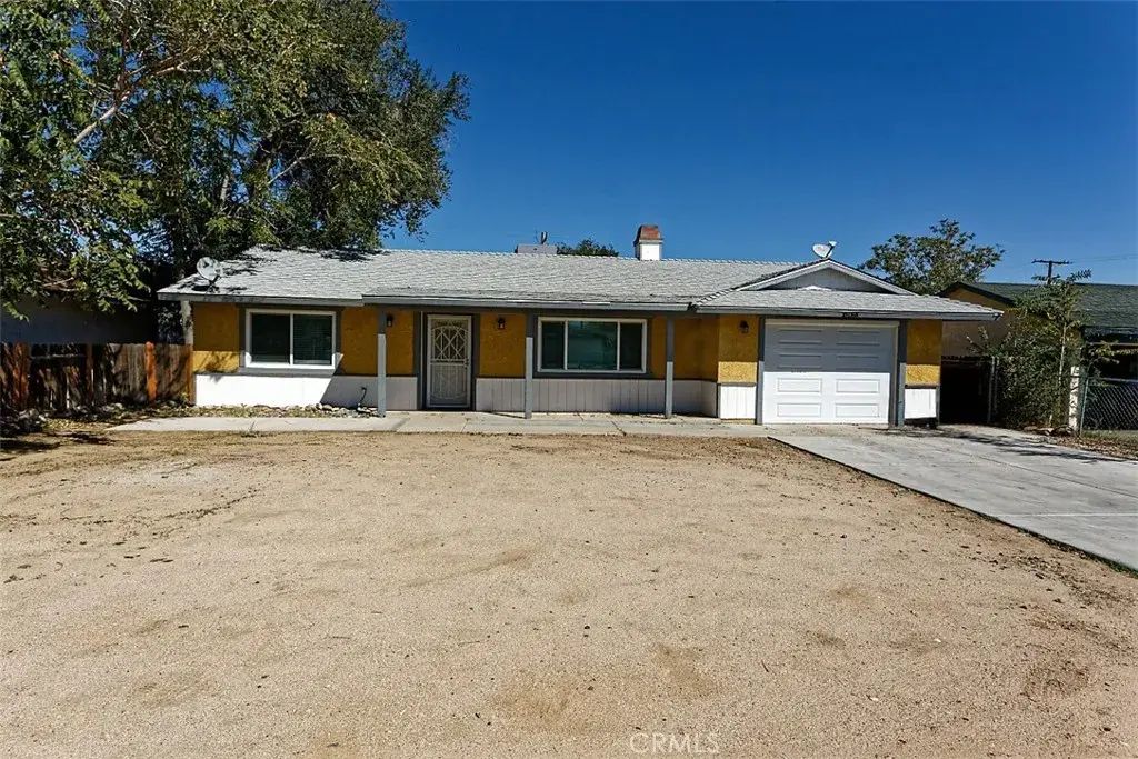 16188 Live Oak, Hesperia