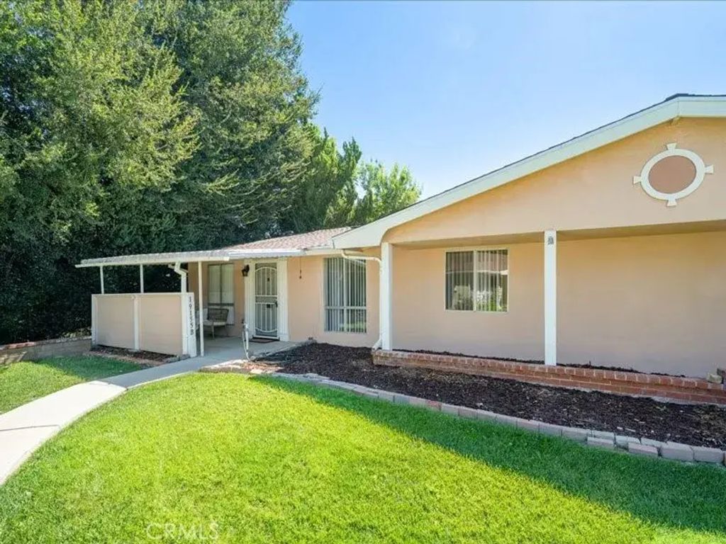 19155 Avenue Of The Oaks, Newhall