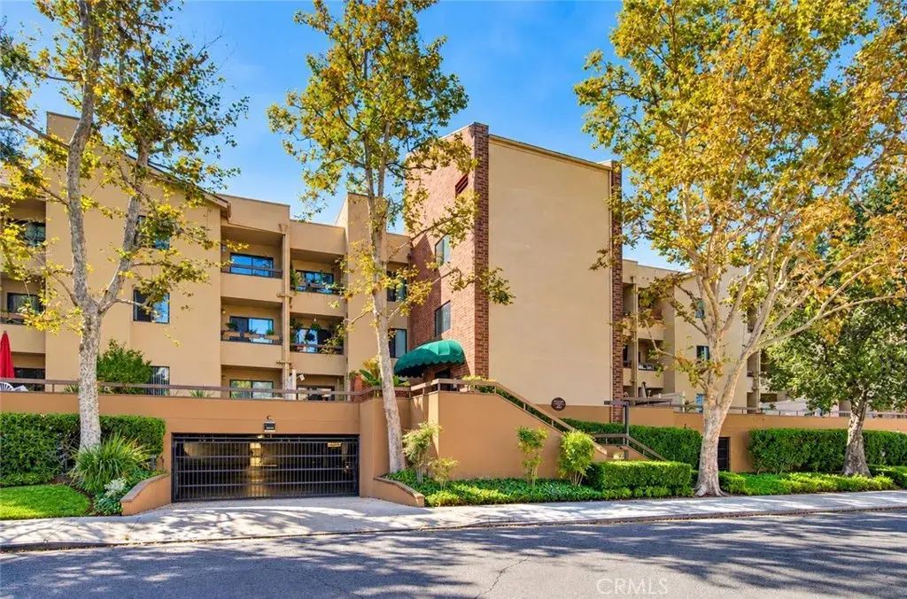460 Oak Street 215, Glendale