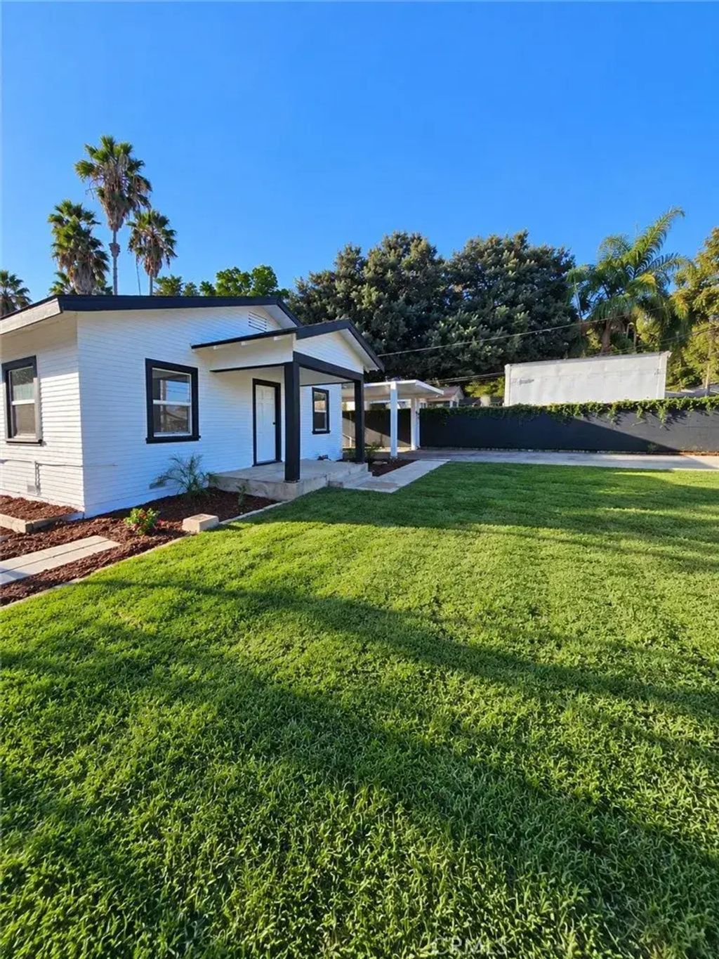 11046 Kadota, Pomona