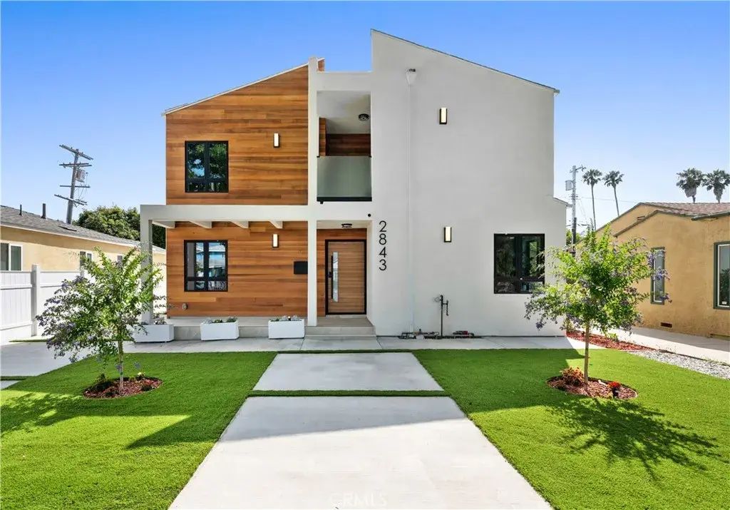 2843 Stoner Avenue, Los Angeles