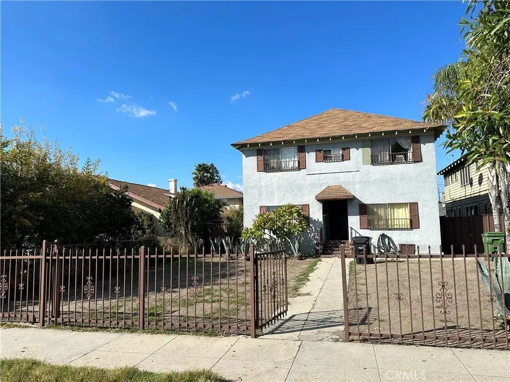3213 Huron, Los Angeles