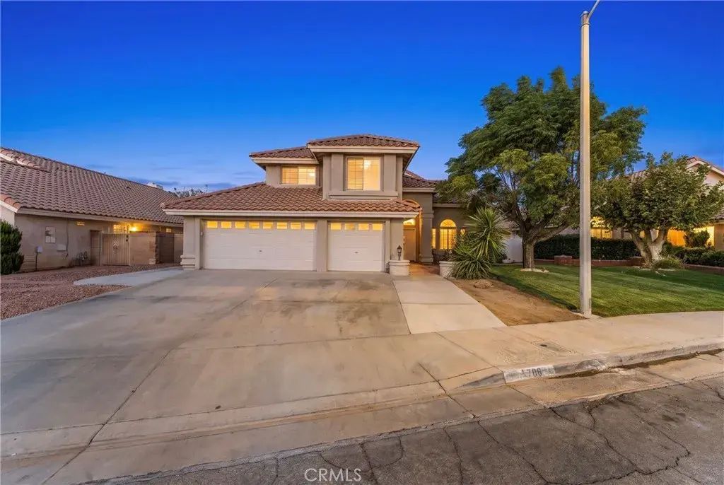 38706 La Mancha Court, Palmdale