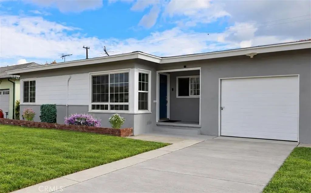 12230 Dunrobin, Downey