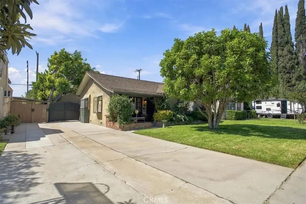 927 N Cordova, Burbank