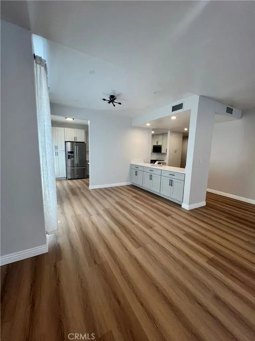 15150 Dickens 203, Sherman Oaks
