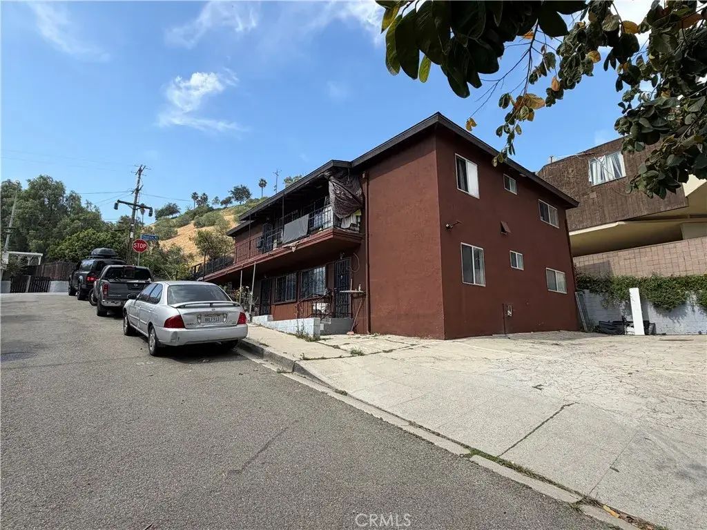 1495 Stadium Way, Los Angeles