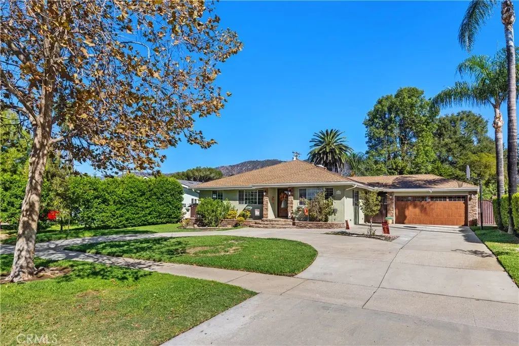611 E Foothill Blvd, Glendora
