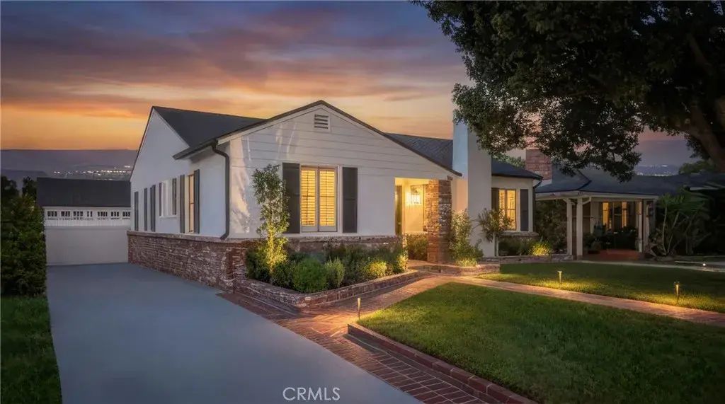 220 S Reese Place, Burbank
