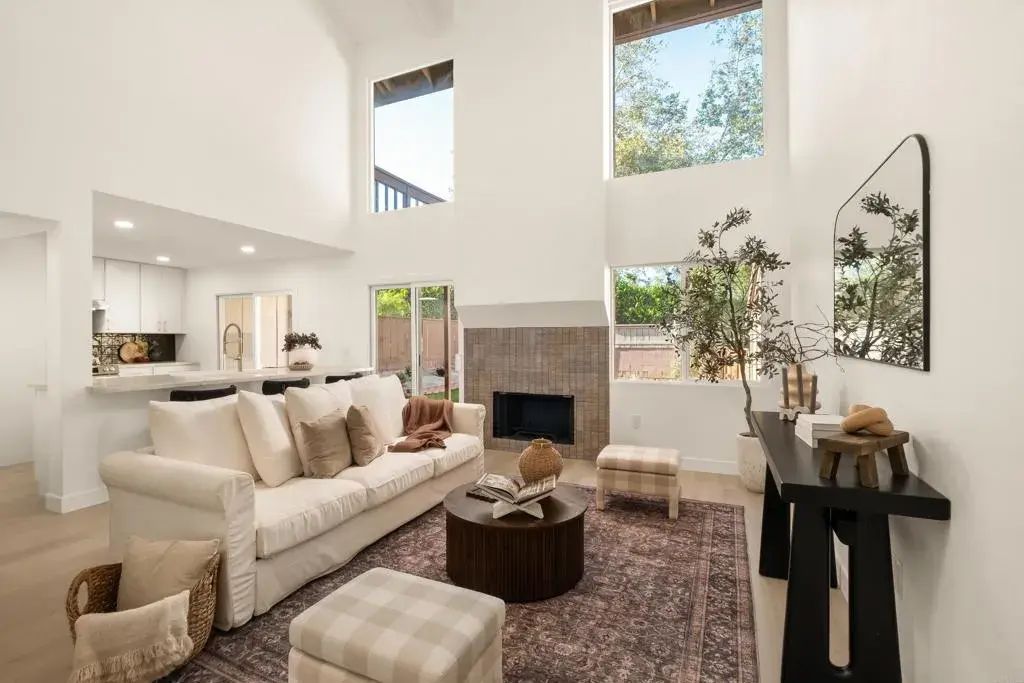 318 Windyridge, Escondido