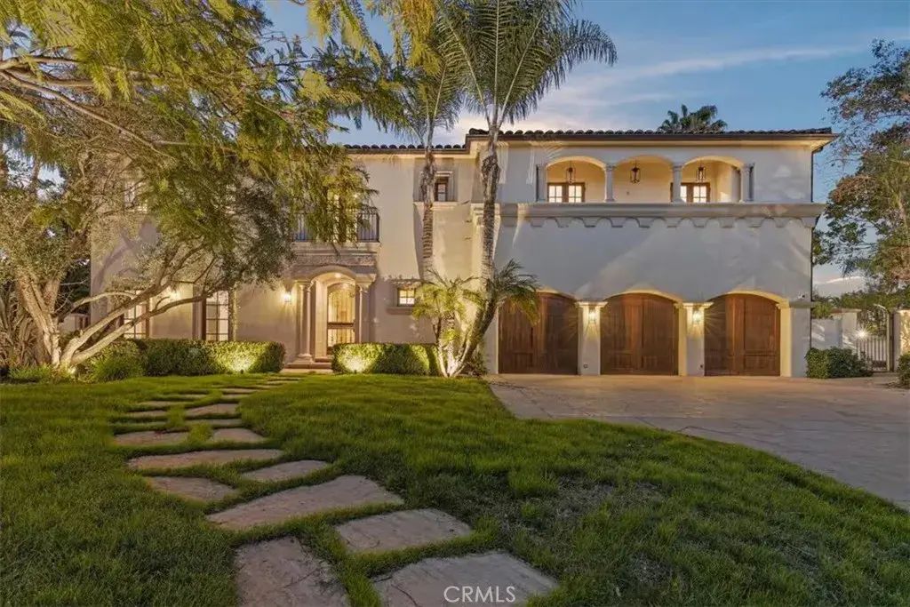 5010 Serena, Tarzana