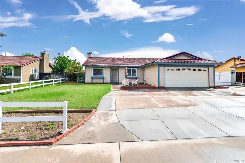 1057 W Carter, Rialto