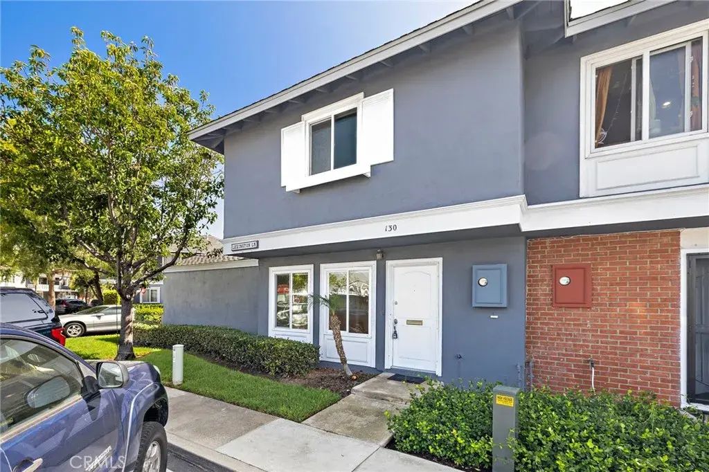 130 Lexington, Costa Mesa