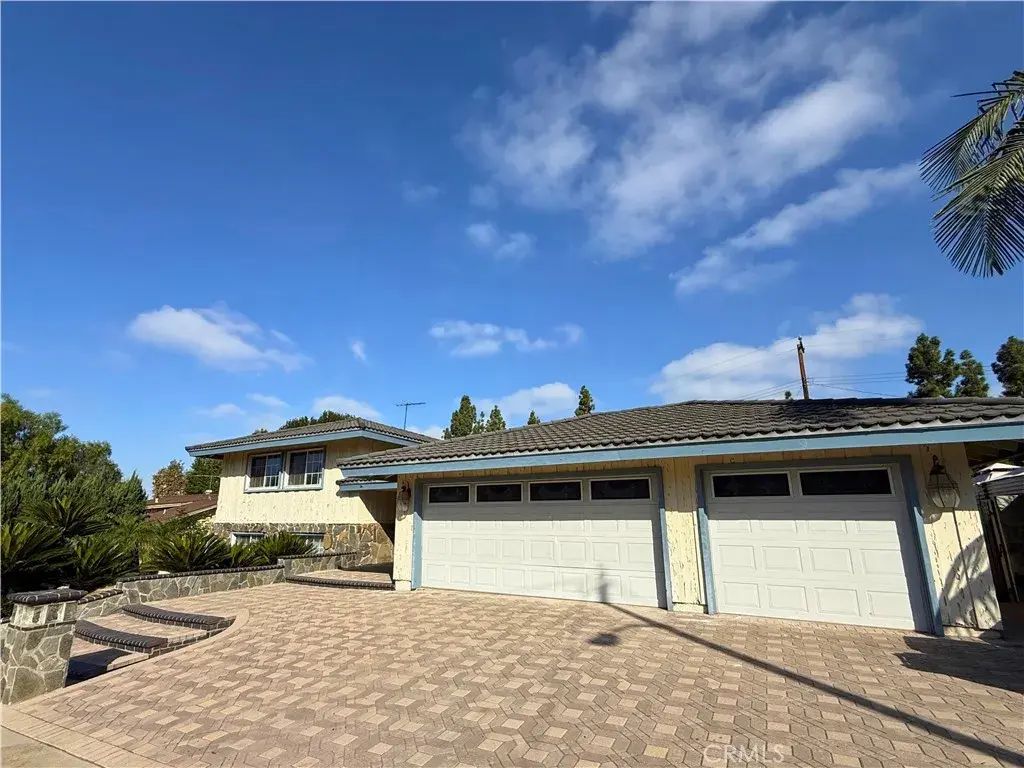 15445 Surrey Lane, La Mirada