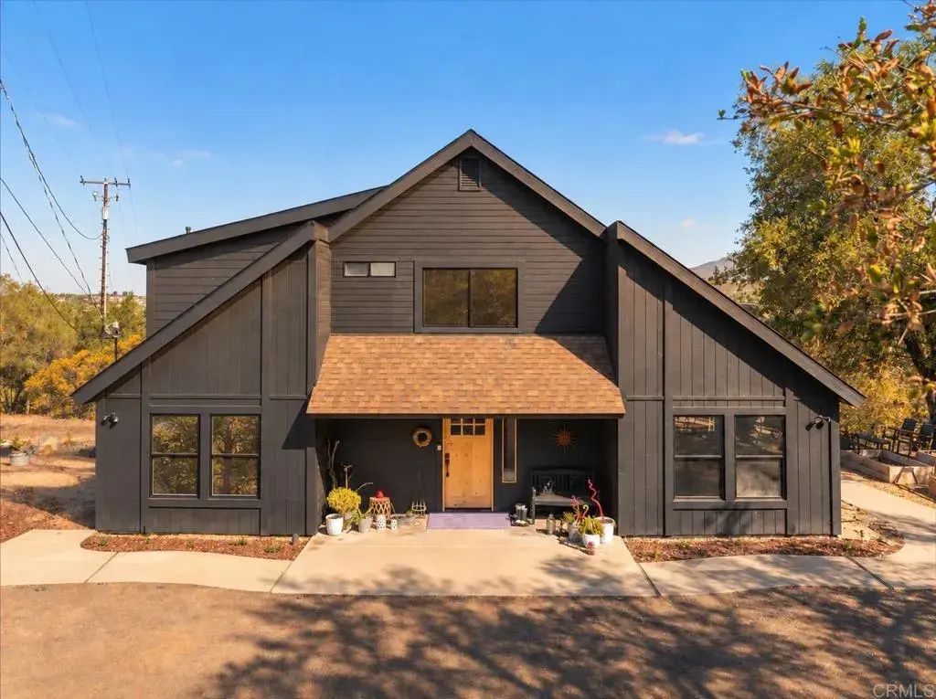 14931 Cool Valley Road, Valley Center